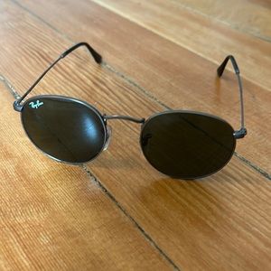 Ray ban 3447 round sunglasses